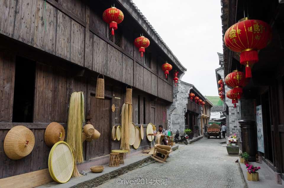 当地特色美食“文蛤饼”,味道鲜美口齿留香,尝过之后念念不忘
